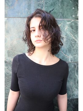 シェル(SHEL+L) 海外風ミディアムパーマ【滝野】