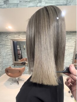 ヘアーデザイン クレオ(CREO)の写真/【東札幌駅徒歩1分】デザインカラー,グレイカラーどちらも得意なCREOにお任せ!肌なじみの良い上質カラーに