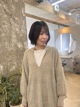 リラ バイ クオーレ(LIRA by CUORE) レイヤーボブ