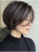 ショートボブ