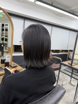 ファブ 銀座(fav) 耳掛け外ハネくびれボブ