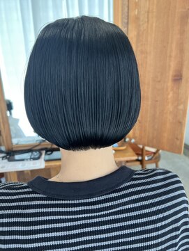 クエント(cuento) おさまりの良いミニボブ