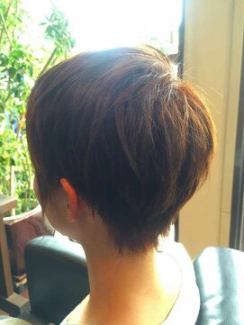 ヘア ライフ デコナ(Hair Life deco na) ナチュラルベリーショート