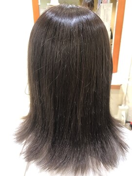 ニーナ ビューティーサロン(NINA Beauty Salon) ベリーアッシュ#ベリー#アッシュ#ミディアムヘア#外ハネ