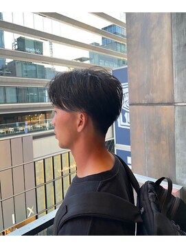 エヌドットバーバー ギンザ(N.BARBER GINZA) アンニュイヘア/七三分け／フェードカット銀座<理容室>