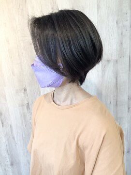 ヴィラックスヘア(ViLax Hair) ツヤ感ショートボブ