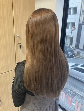 フツーロ 栄(FUTURO) アッシュベージュ