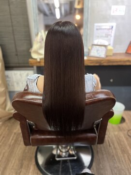 スローネ(THRONE) 縮毛矯正で艶髪／20代30代40代／新宿／酸性ストレート