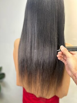 フツーロ 栄(FUTURO) コタトリートメント