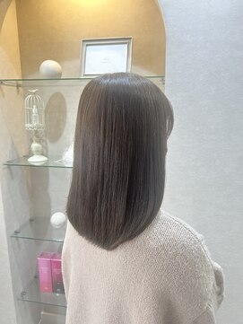 カラークチュール(Color Couture) 黒髪カタログ/ホブルフ/ネビージュ/小顔に見せるヘア/ワンレン