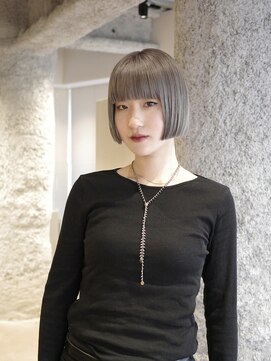 ネロ フタコタマガワ(NERO FUTAKOTAMAGAWA) 【加藤 青空】ミニボブ ×  グレージュカラー