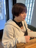 カウチ(Kauti)&nbsp;顔周りにアクセントを！オシャレマッシュショート