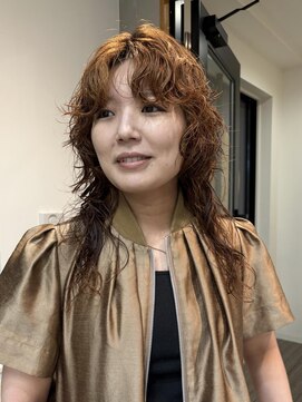 ナループロア ハチ(Nalu pu loa hachi) レイヤーパーマ/ウルフパーマ/ニュアンスパーマ/パーマ女子