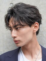 レタッチ バイ フィフス 天神大名(RETOUCH by fifth) 天神フェザーパーマセンターパートウルフカットニュアンスパーマ