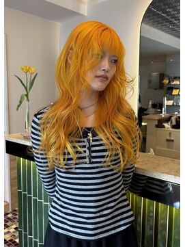 ザスリック 代官山(THE SLICK) 個性派イエロー♪