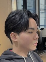 ブルニール 心斎橋(BLEUNIR) フェザーパーマ センターパート ビジネスヘア 刈上げ