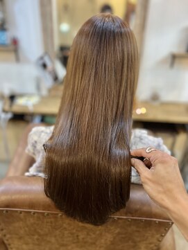 クオリア(QUALIA) 艶感重視のショコラブラウン・プレミアムカラー /髪質改善 柏