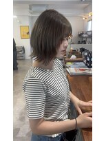 ラボ(LABO)&nbsp;レイヤーボブ×オリーブベージュ