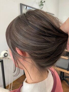 ナナ バイ ピケ(nana by pique) 白髪ぼかしにおしゃれハイライト◎/グレイカラー/白髪染めも人気