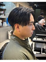 ビンゴ(BINGO)&nbsp;1356黒髪ツーブロック刈り上げフェードバーバーウェットスタイル