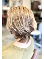 サーティエイト(38)&nbsp;くびれマッシュハイトーングレージュウルフレイヤー/ブリーチ/