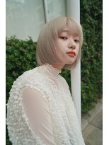 ピークアブー 原宿ハラカド(PEEK-A-BOO) お肌の透明感アップホワイトブロンドボブ