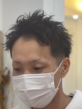 メゾン(Maison) ビジネスフェード短髪ニュアンスパーマスパイキーショート