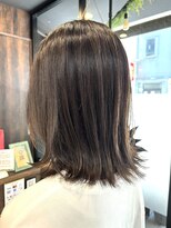 リノナ(Linona)&nbsp;ロングショートワンカールパーマカーキグレージュ前髪錦糸町