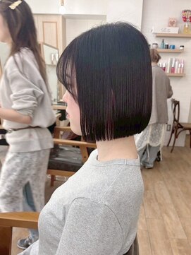 ネオリーブ クーロ(Neolive curro) 小顔タッセルボブ[縮毛矯正/酸性ストレート】