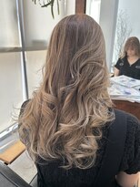 ヘアメイク デザート(HAIR MAKE DESART)&nbsp;ハイライト　ジンジャーグレージュ