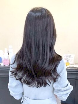 【京橋徒歩40秒】伸ばしている途中でも印象を変えたい・これから綺麗に伸ばしたい方におすすめのサロン♪