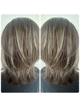 ハイライトカラー　グレージュ