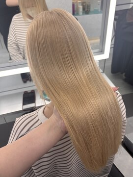 テイス 新宿(TACE) [新宿駅/ココアベージュ/クラゲヘアー/オリーブグレー]