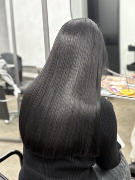 トゥエル バイ ディプティモイラ(tuelu by dipty MOILA) ベタっとしないけどまとまる水素トリートメント