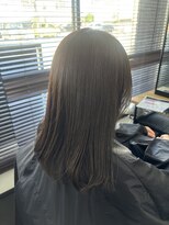 エミタス 柳通り(Emitas.) 和歌山市で透明感グレージュカラー