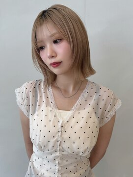 イル(ill) ミルクティーベージュ ダブルカラー ボブ レイヤー 大須