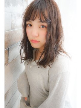 ネオリーブ チロル 横浜西口店(Neolive CiroL.) ツヤブラウンカラー ほつれカール ミディ