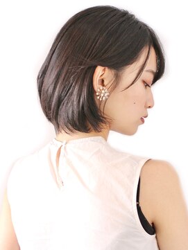 ロビー 表参道(ROBBY) ひし形Aラインボブ／黒髪アッシュ／前下りボブ／30代40代