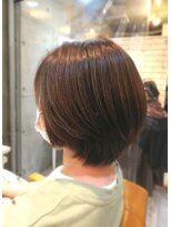 オモルフィ(Omorfi)&nbsp;大人ショートボブ シースルーバング シークレットローライト