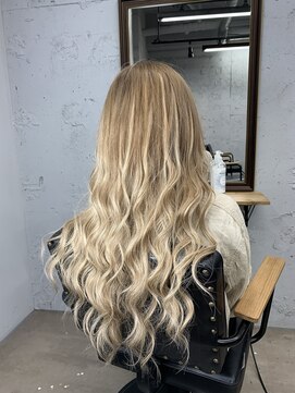 ワン(ONE) ベージュ系グラデーション