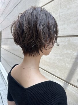 マイラ 銀座(myla) センター前髪の秋のおしゃれショート