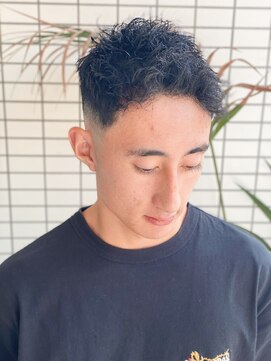 スウェル 船橋店(Swell) ハイライト/フェードカット/ウルフ/波巻き/メンズ