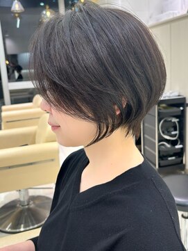 アンド ストーリーズ(&STORIES) ショートボブ髪型30代40代50代前髪あり前髪なし【橋本】