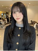 黒髪ロングレイヤー