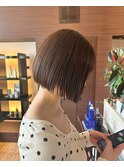 ブラウンカラー