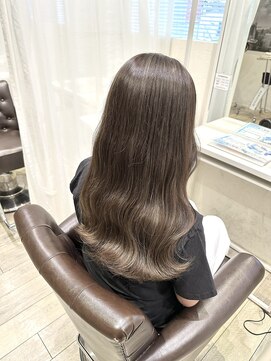 フルールバイアヴァンスクロス(Flulu by avance. cross) 寒色ベージュ/東梅田