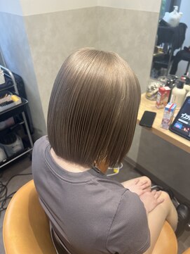 ルシティ(Le City) milk tea 【ダブルカラー/ブリーチ/髪質改善】