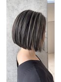 コントラストハイライト/白髪ぼかしハイライト/前下がりボブ