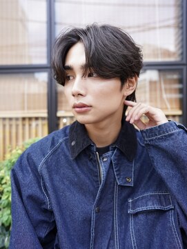 ニコ トウキョウ ヨコハマ(nico) メンズセンターパートニュアンスパーマ毛流れメンズパーマ