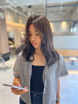 フェザーパーマロングレイヤー×落ち着いたカラー9月25